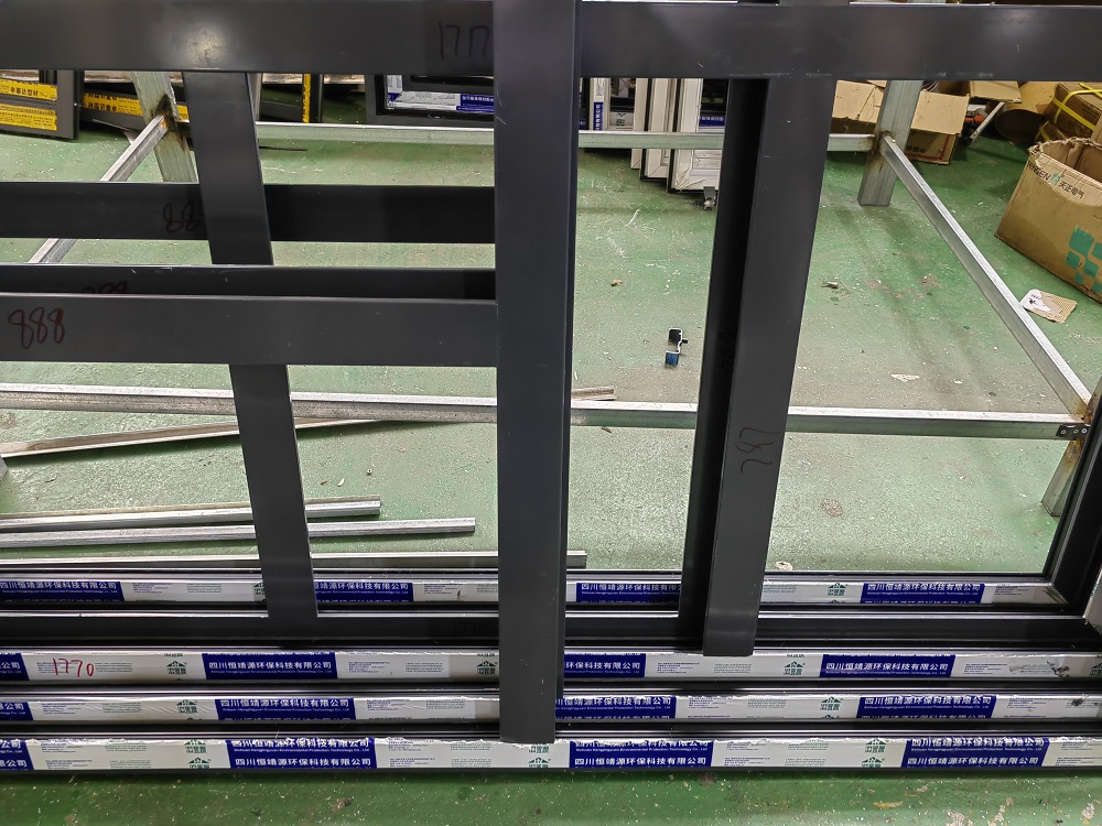 彩钢复合门窗（多腔隔热金属门窗）