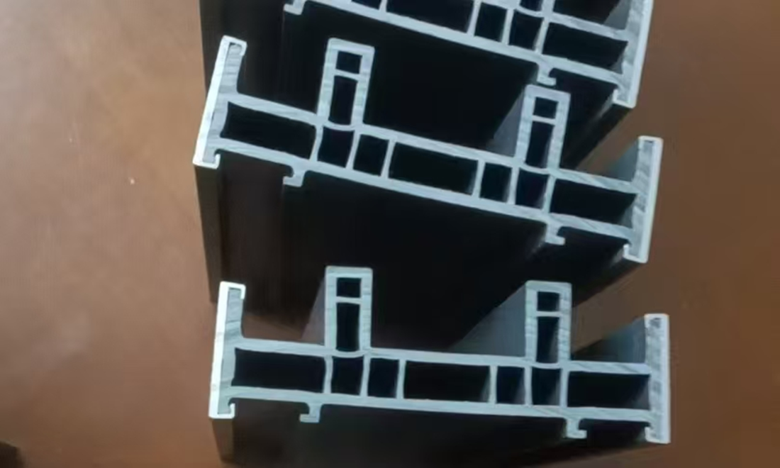 110多腔铝塑铝复合门窗型材